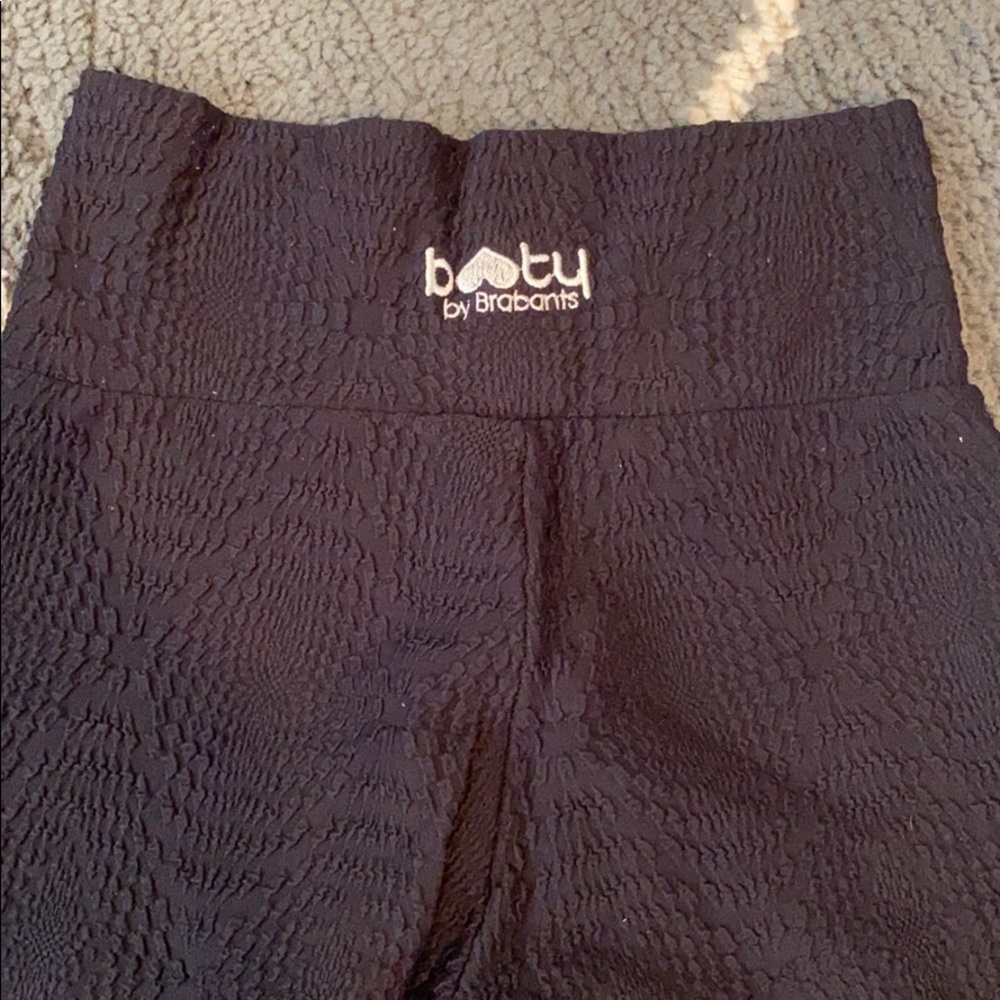 Booty by brabants black mermaid leggings!